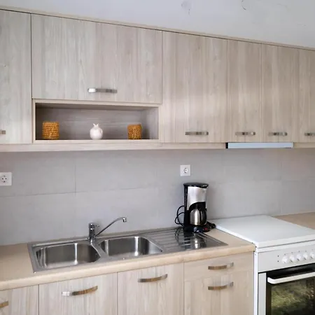 Apartment Chrysanthi *